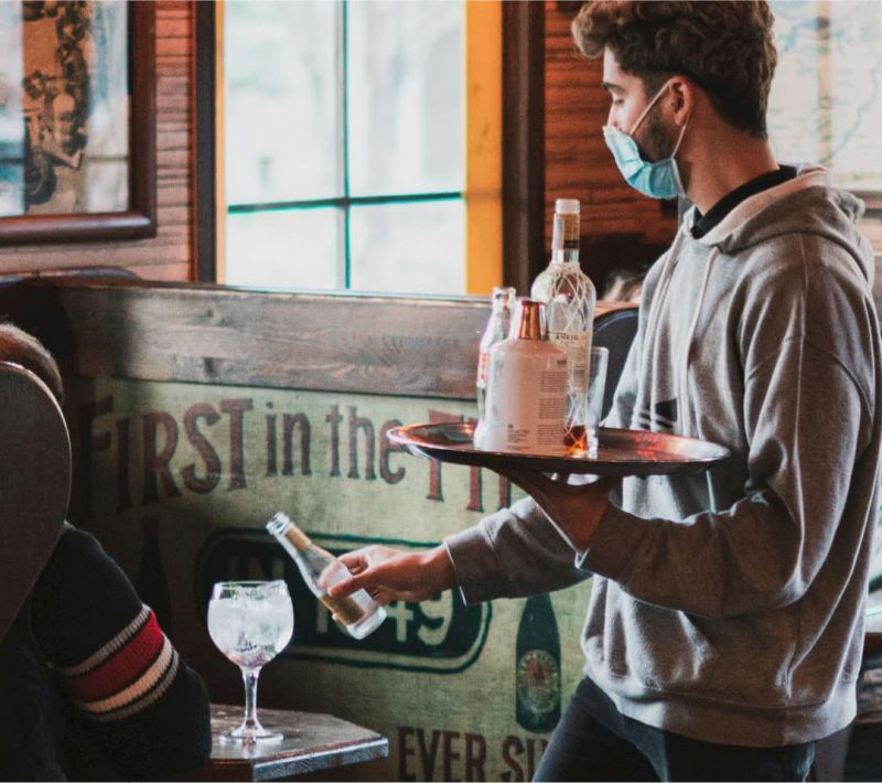 Bares y cafés con amigos en los finde con Tardeo