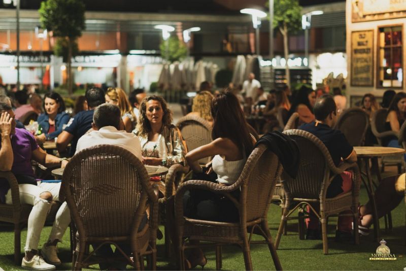 Siempre es un buen momento para escribir a ese amig@ que hace tiempo que no ves, y poder quedar para contaros las novedades!